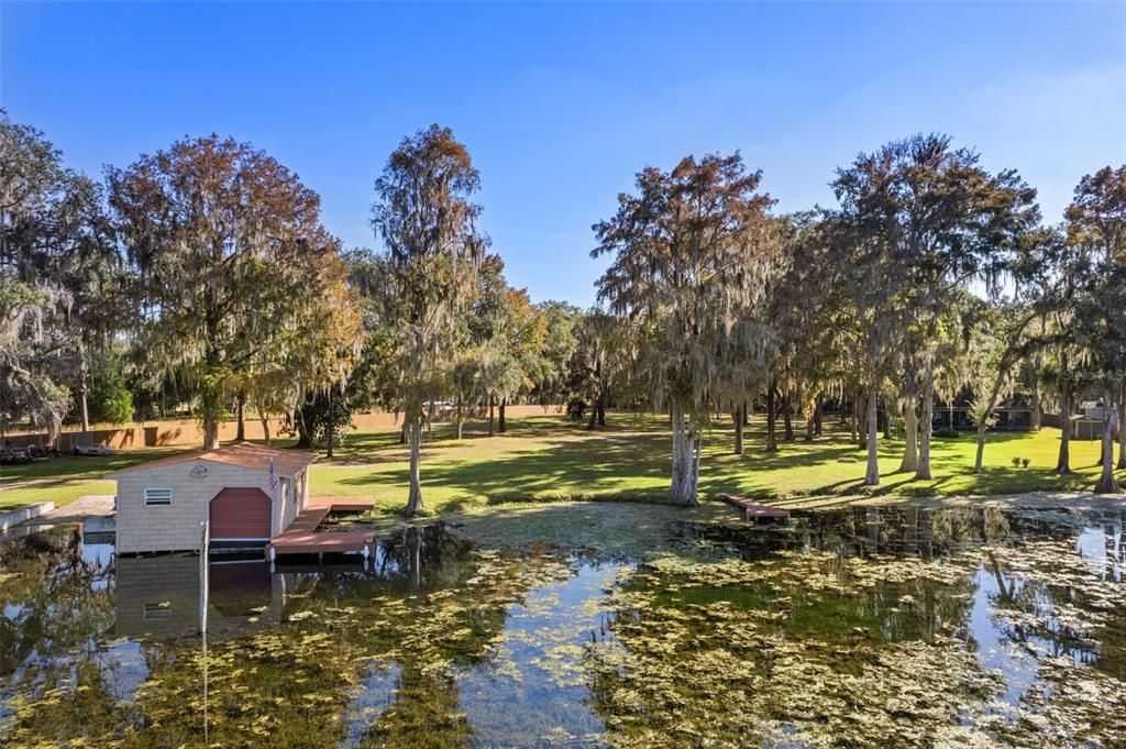 For Sale: $849,500 (2 beds, 2 baths, 960 Square Feet)