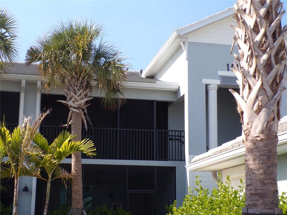 В аренду: $1,900 (2 спален, 2 ванн, 1438 Квадратных фут)