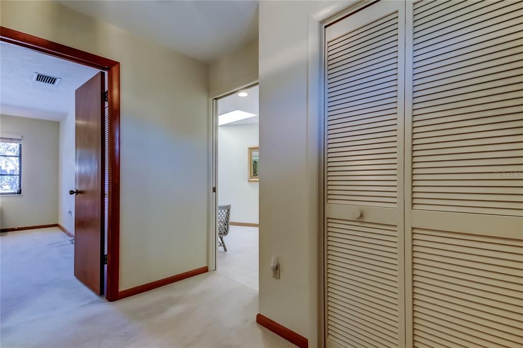 En Venta: $689,900 (2 camas, 2 baños, 1733 Pies cuadrados)