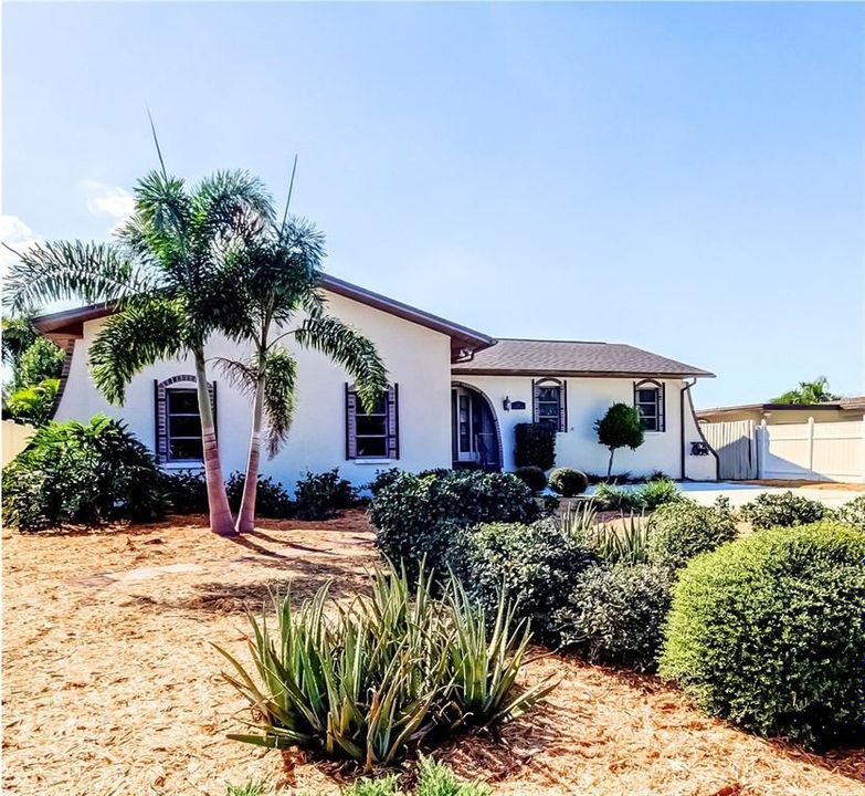 En Venta: $689,900 (2 camas, 2 baños, 1733 Pies cuadrados)