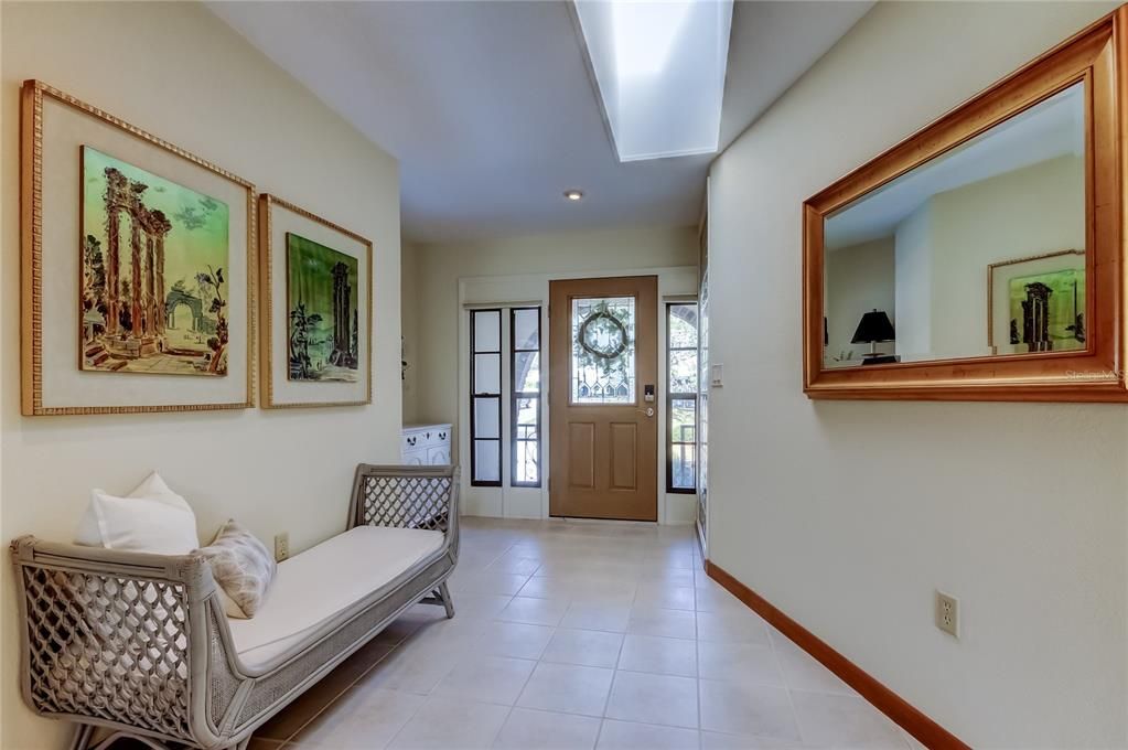 En Venta: $689,900 (2 camas, 2 baños, 1733 Pies cuadrados)