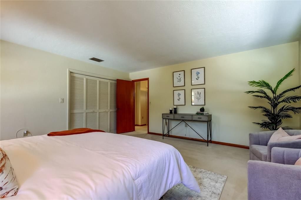 En Venta: $689,900 (2 camas, 2 baños, 1733 Pies cuadrados)