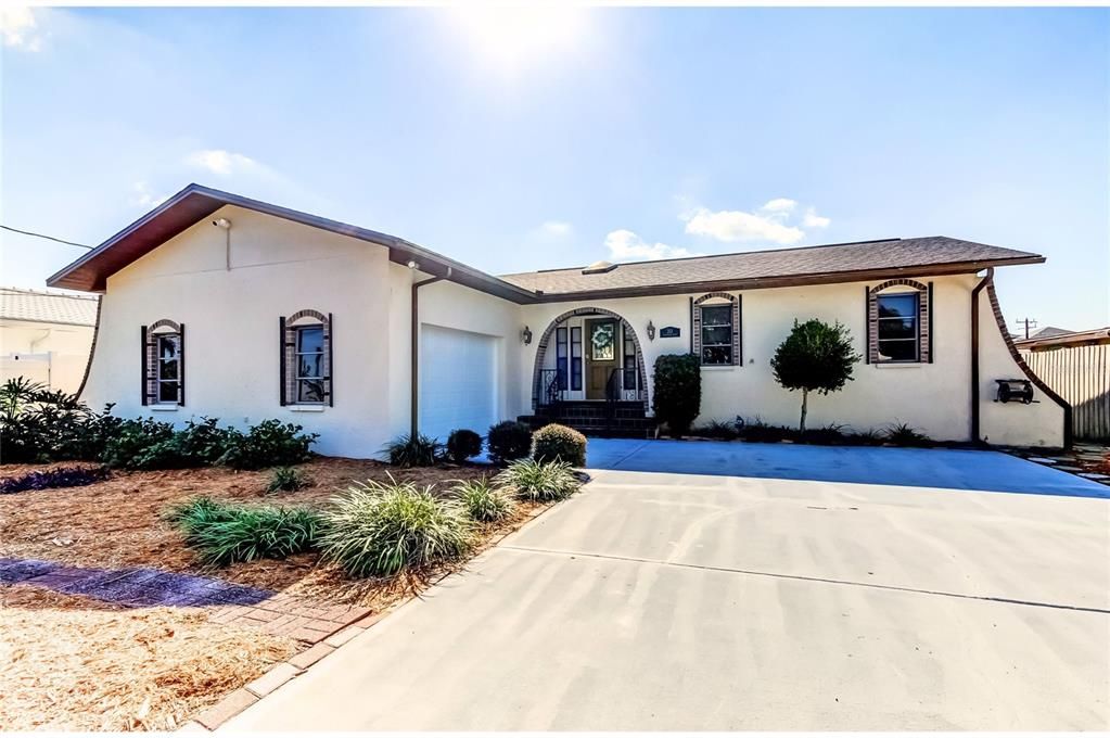 En Venta: $689,900 (2 camas, 2 baños, 1733 Pies cuadrados)