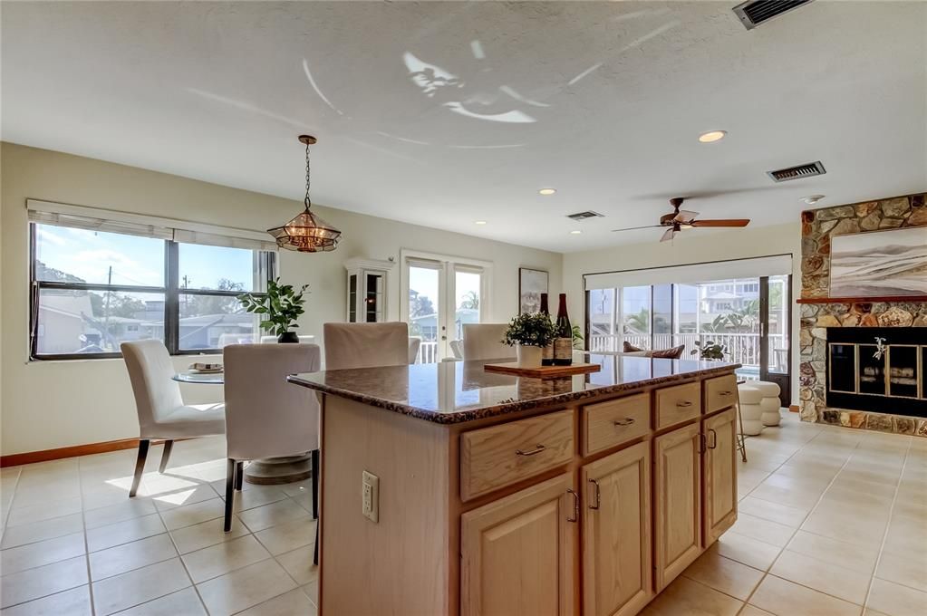 En Venta: $689,900 (2 camas, 2 baños, 1733 Pies cuadrados)