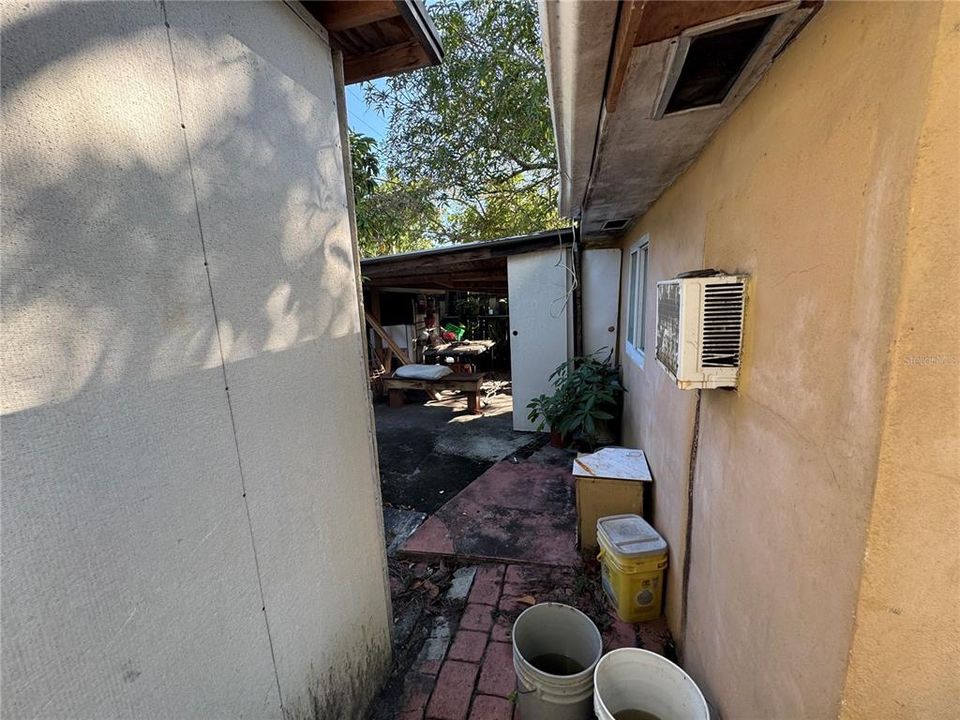 На продажу: $544,999 (8 спален, 5 ванн, 2432 Квадратных фут)