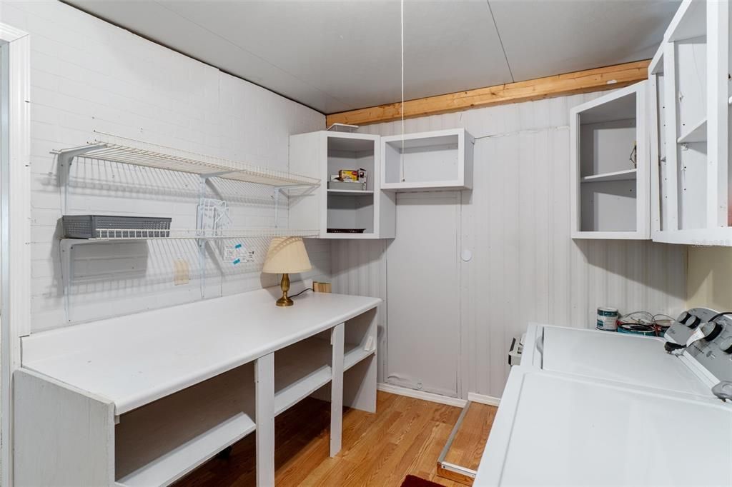 For Sale: $169,900 (2 beds, 2 baths, 1104 Square Feet)