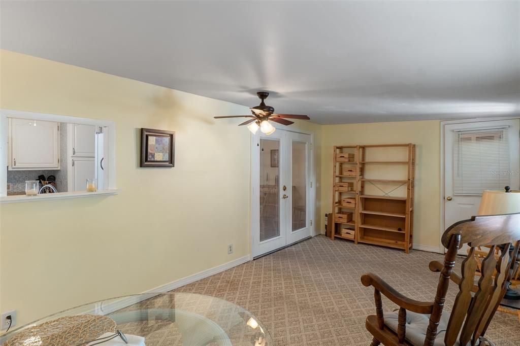 For Sale: $169,900 (2 beds, 2 baths, 1104 Square Feet)