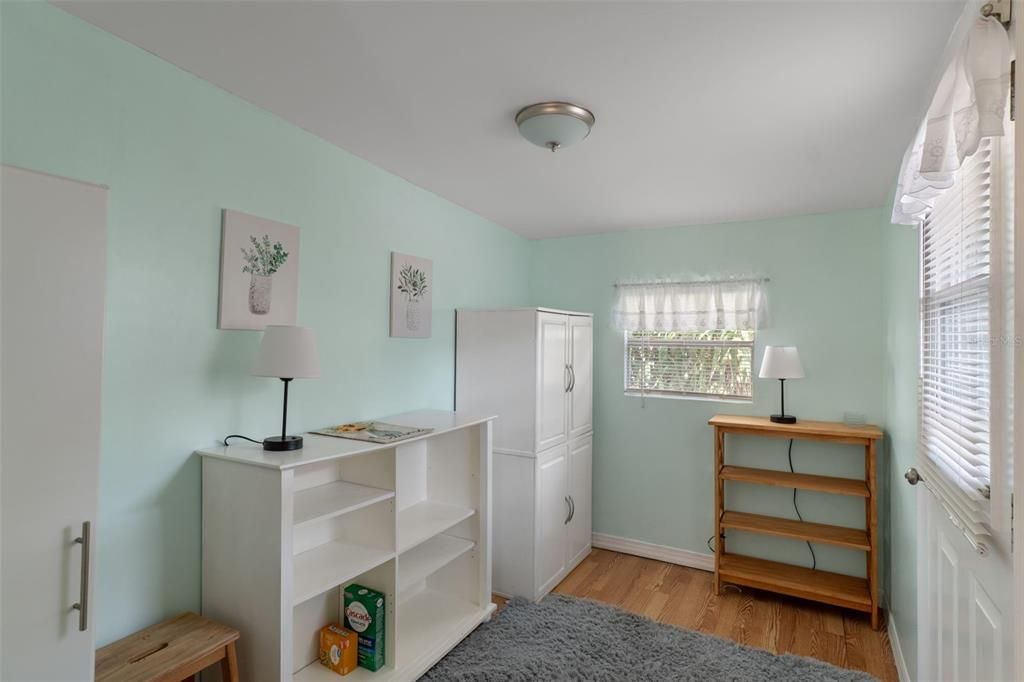 For Sale: $169,900 (2 beds, 2 baths, 1104 Square Feet)