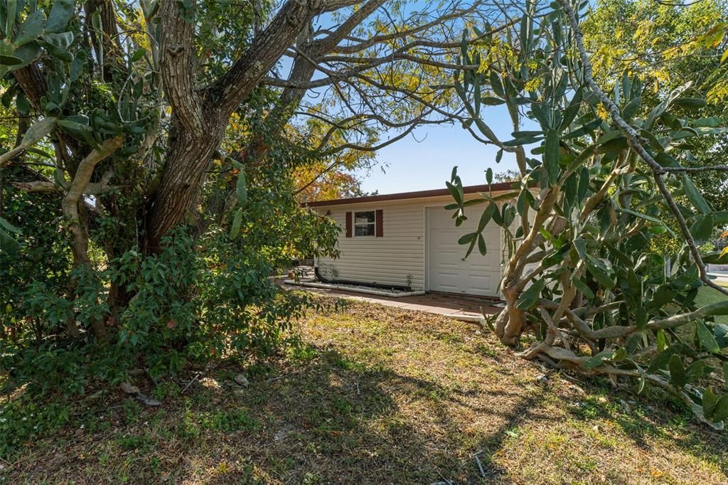 For Sale: $169,900 (2 beds, 2 baths, 1104 Square Feet)