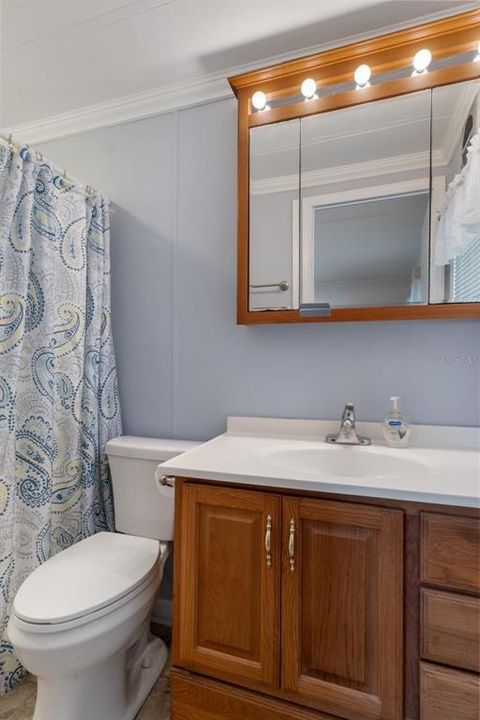 For Sale: $169,900 (2 beds, 2 baths, 1104 Square Feet)