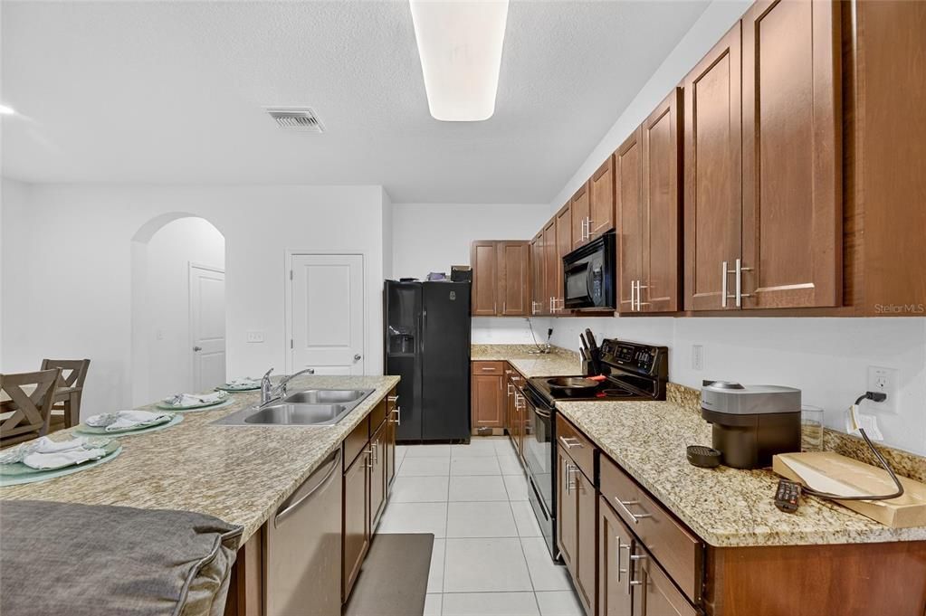 En Venta: $295,000 (3 camas, 2 baños, 1707 Pies cuadrados)