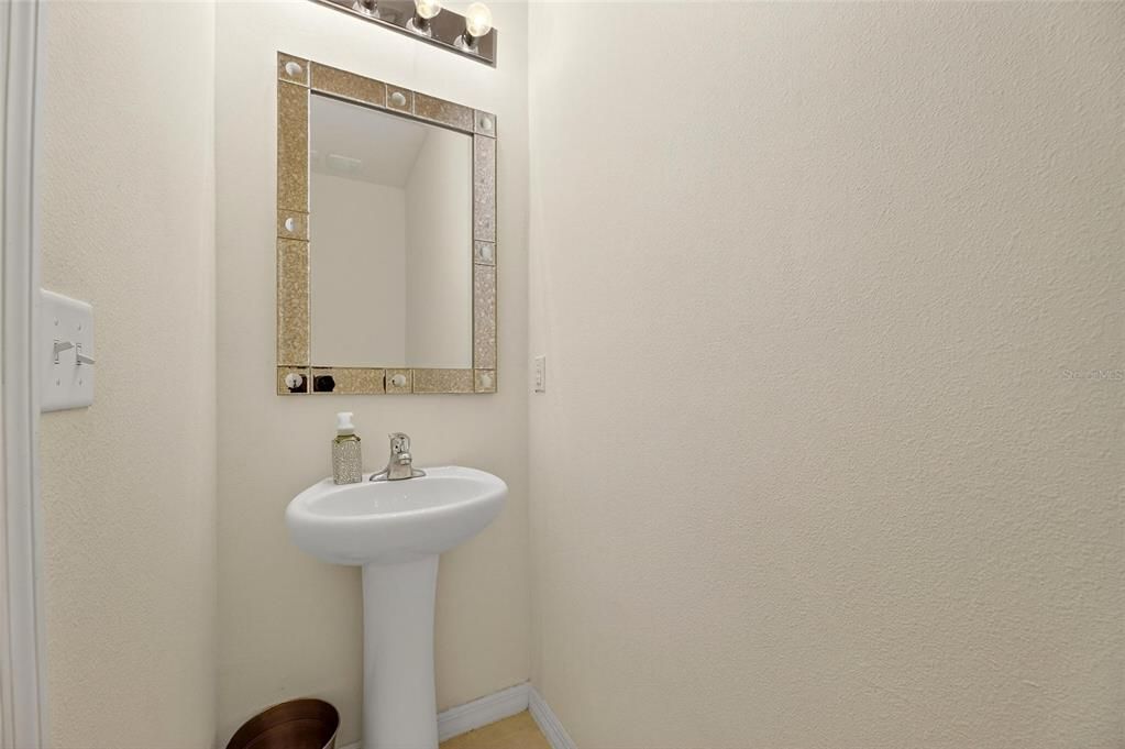 En Venta: $295,000 (3 camas, 2 baños, 1707 Pies cuadrados)