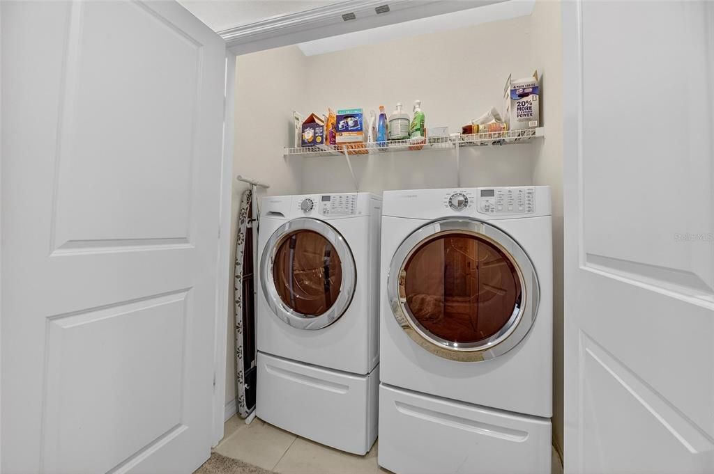 En Venta: $295,000 (3 camas, 2 baños, 1707 Pies cuadrados)