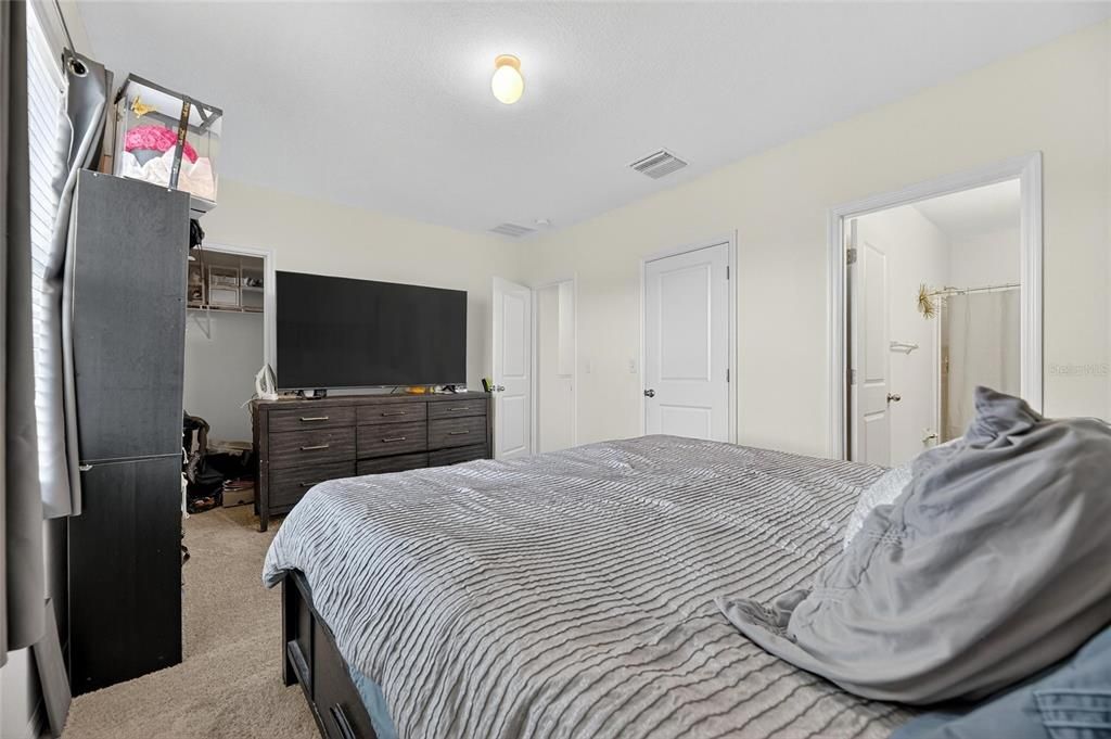 En Venta: $295,000 (3 camas, 2 baños, 1707 Pies cuadrados)