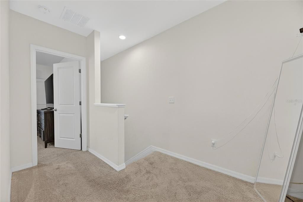 En Venta: $295,000 (3 camas, 2 baños, 1707 Pies cuadrados)