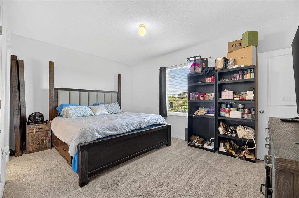 En Venta: $295,000 (3 camas, 2 baños, 1707 Pies cuadrados)