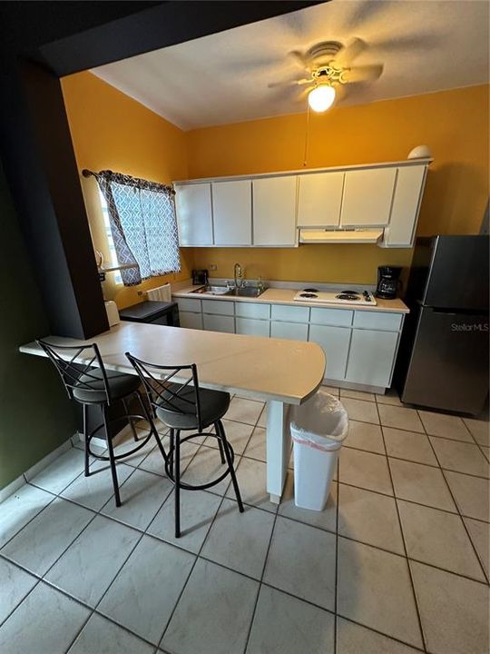 На продажу: $1,800,000 (12 спален, 11 ванн, 3500 Квадратных фут)