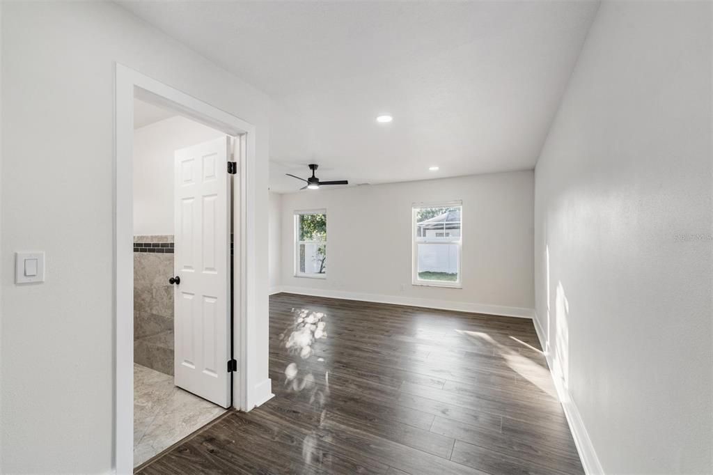 待售: $624,700 (3 贝兹, 2 浴室, 1672 平方英尺)