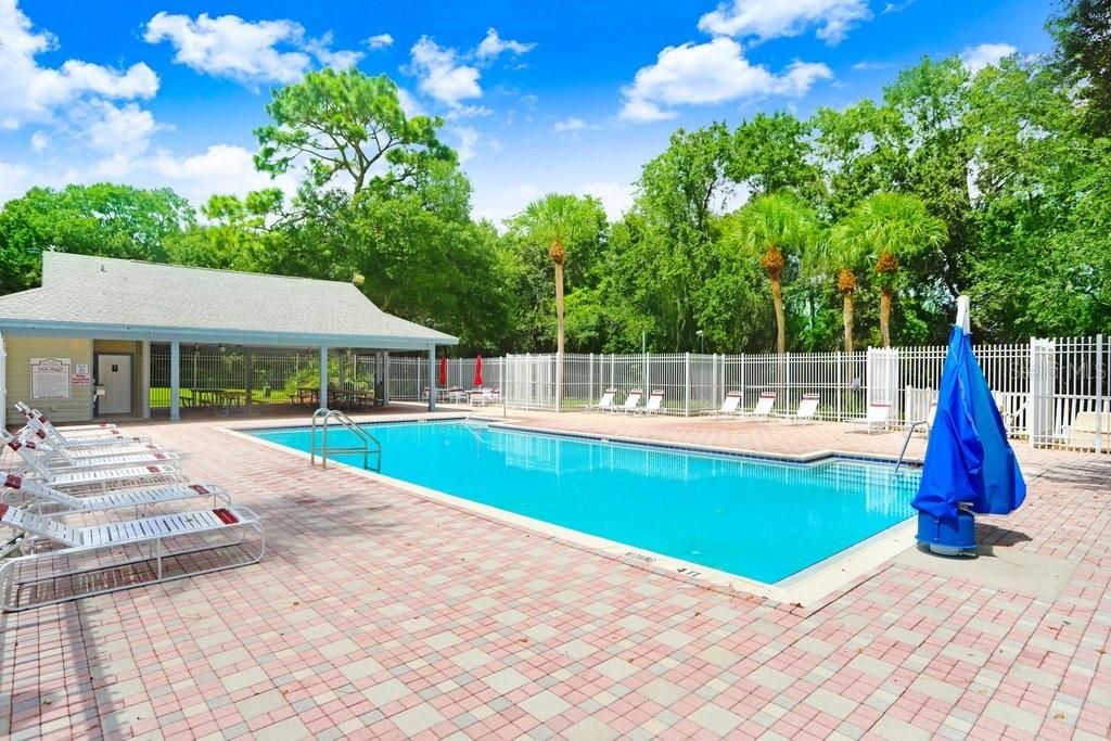 На продажу: $175,000 (0.60 acres)