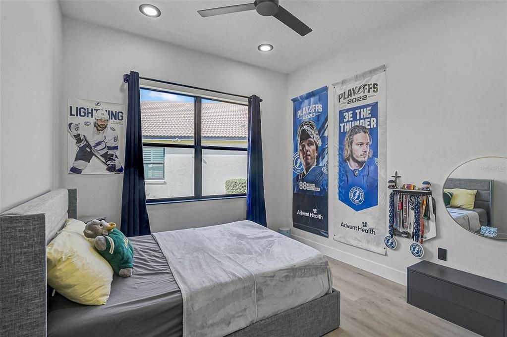 En Venta: $749,000 (4 camas, 3 baños, 2600 Pies cuadrados)