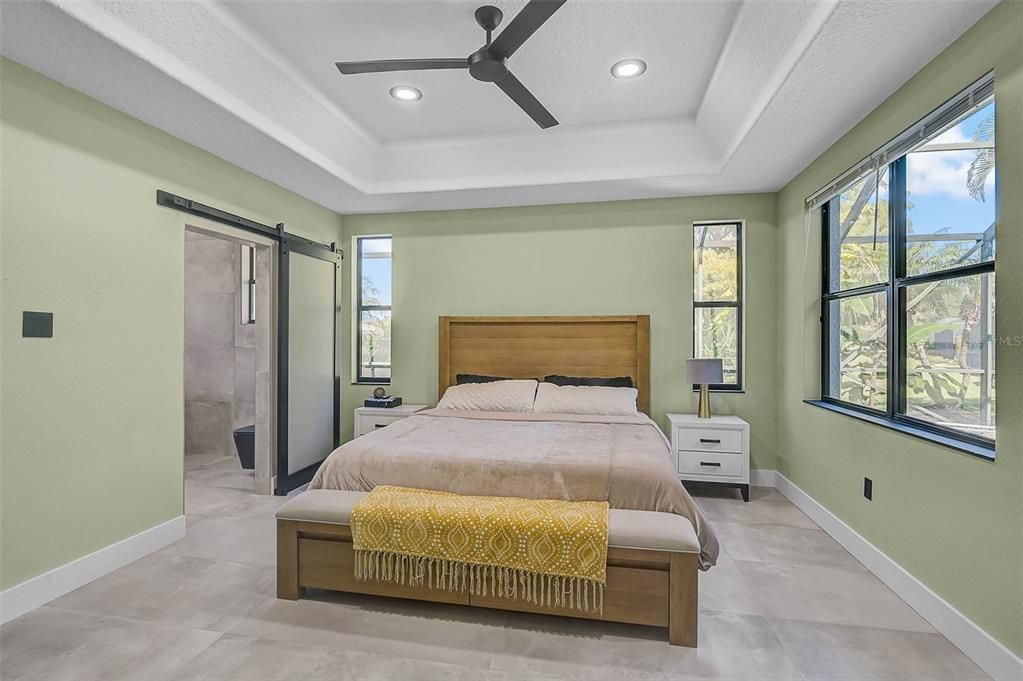 En Venta: $749,000 (4 camas, 3 baños, 2600 Pies cuadrados)