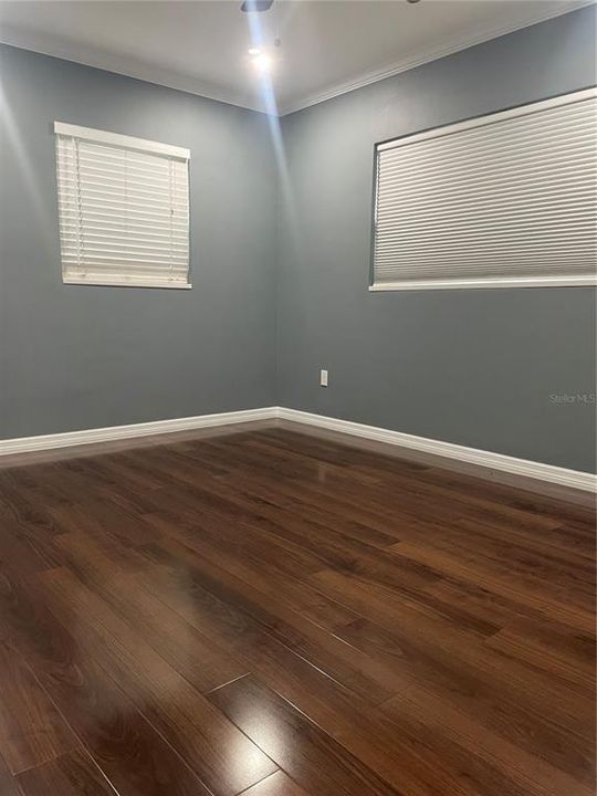 For Sale: $354,999 (3 beds, 1 baths, 1252 Square Feet)