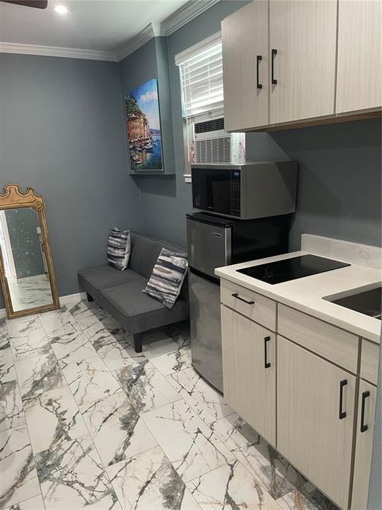 For Sale: $354,999 (3 beds, 1 baths, 1252 Square Feet)