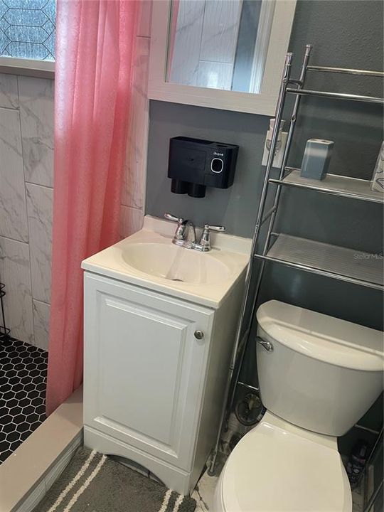 For Sale: $354,999 (3 beds, 1 baths, 1252 Square Feet)