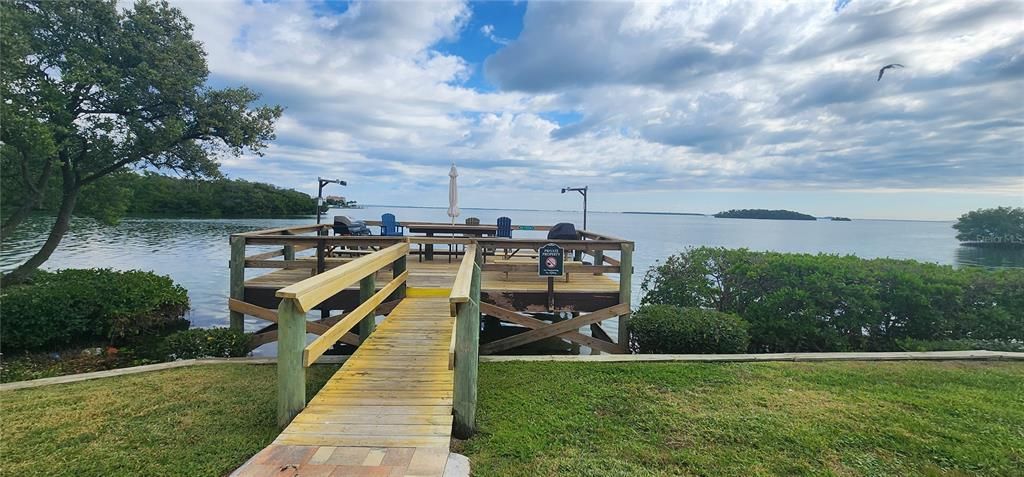 出租: $3,500 (2 贝兹, 2 浴室, 830 平方英尺)