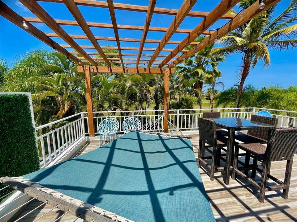 For Sale: $699,000 (4 beds, 3 baths, 2085 Square Feet)