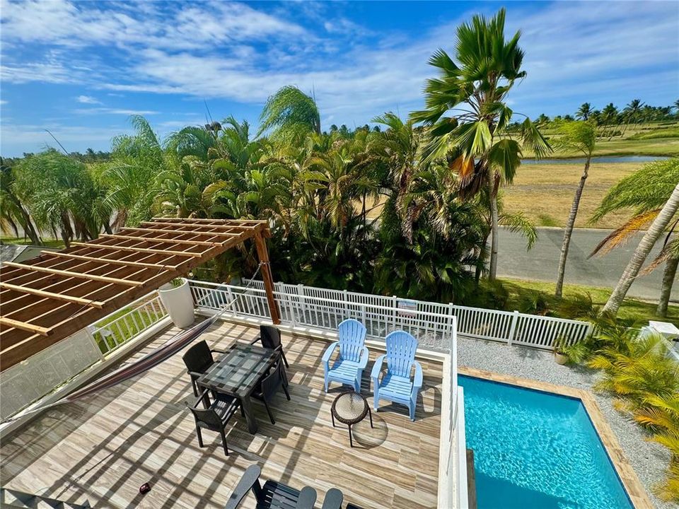 For Sale: $699,000 (4 beds, 3 baths, 2085 Square Feet)