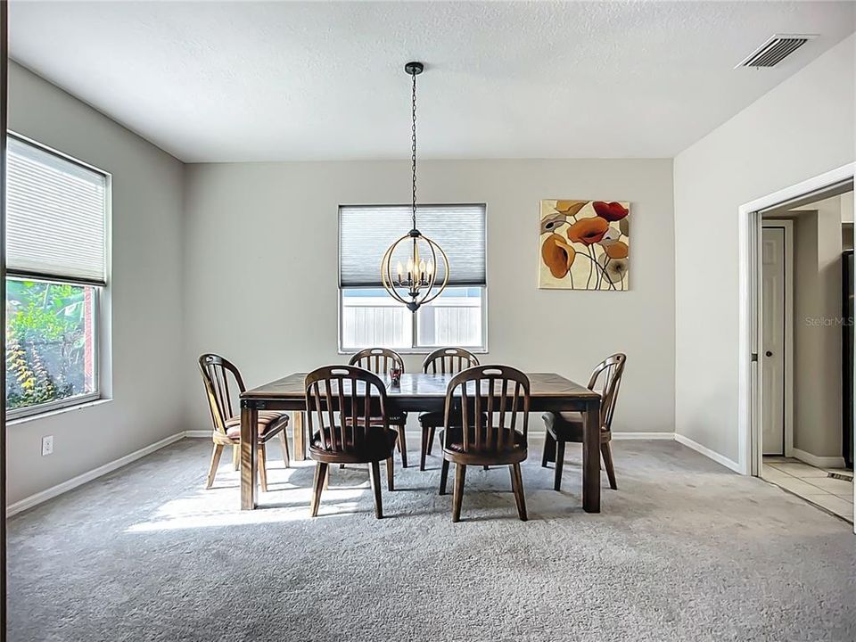 出租: $3,200 (4 贝兹, 3 浴室, 3855 平方英尺)