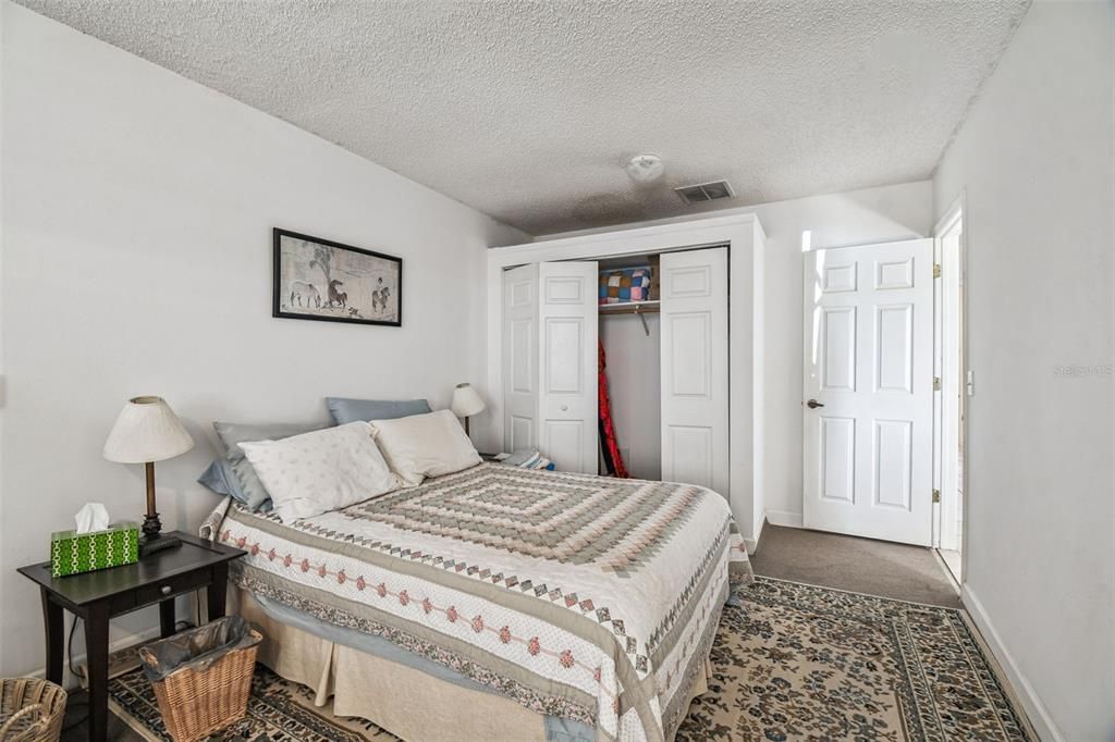 На продажу: $575,000 (5 спален, 3 ванн, 3392 Квадратных фут)