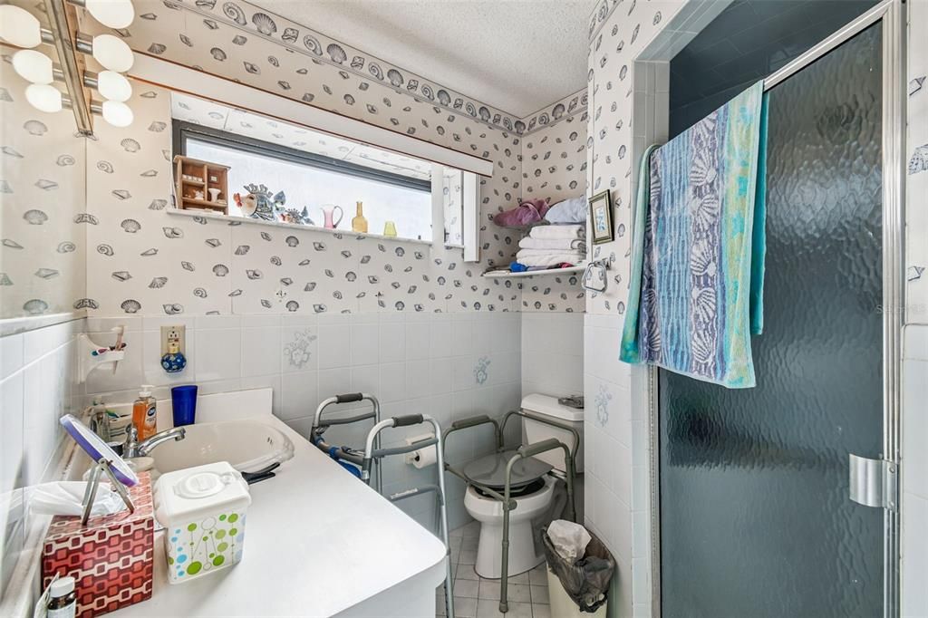 На продажу: $575,000 (5 спален, 3 ванн, 3392 Квадратных фут)