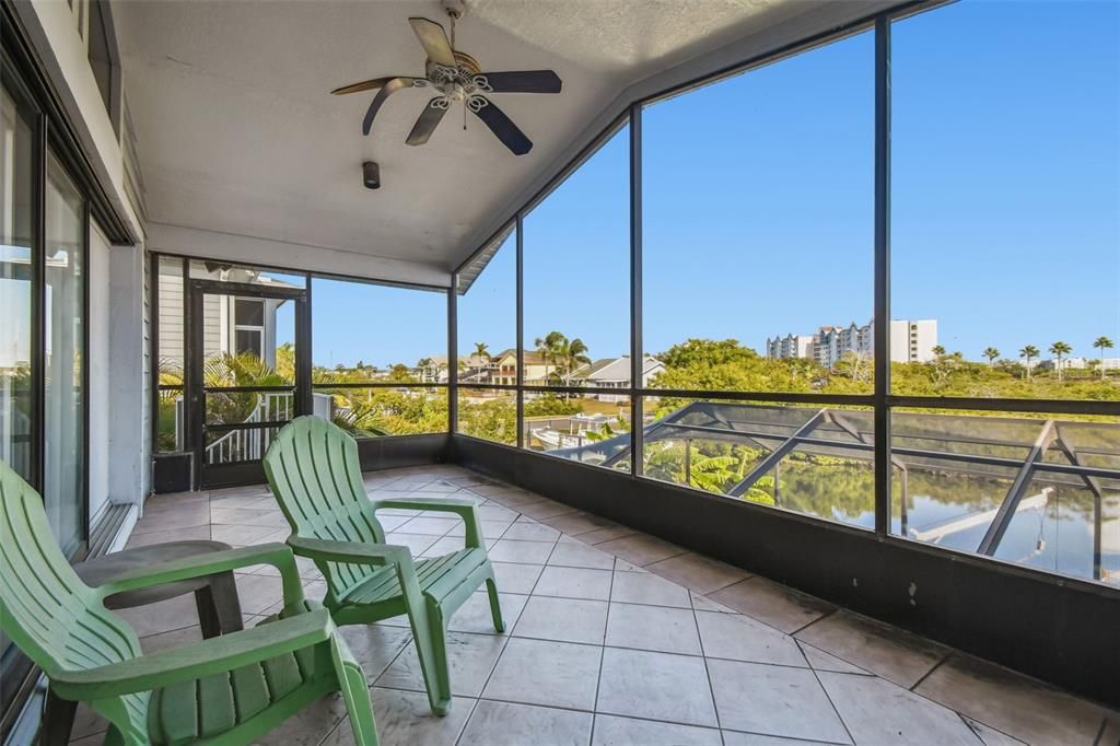 На продажу: $575,000 (5 спален, 3 ванн, 3392 Квадратных фут)