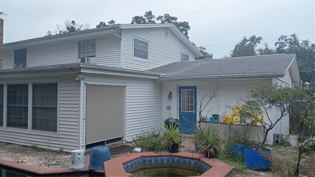 На продажу: $730,000 (0.21 acres)