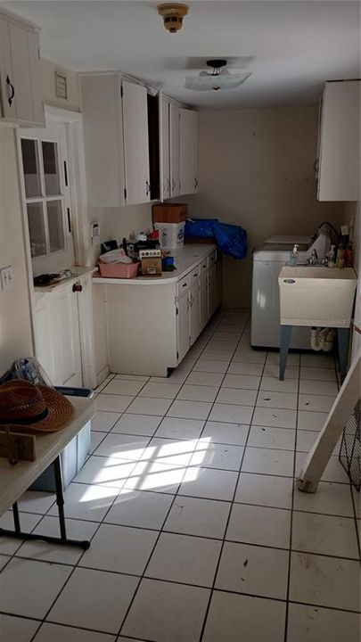 На продажу: $730,000 (0.21 acres)