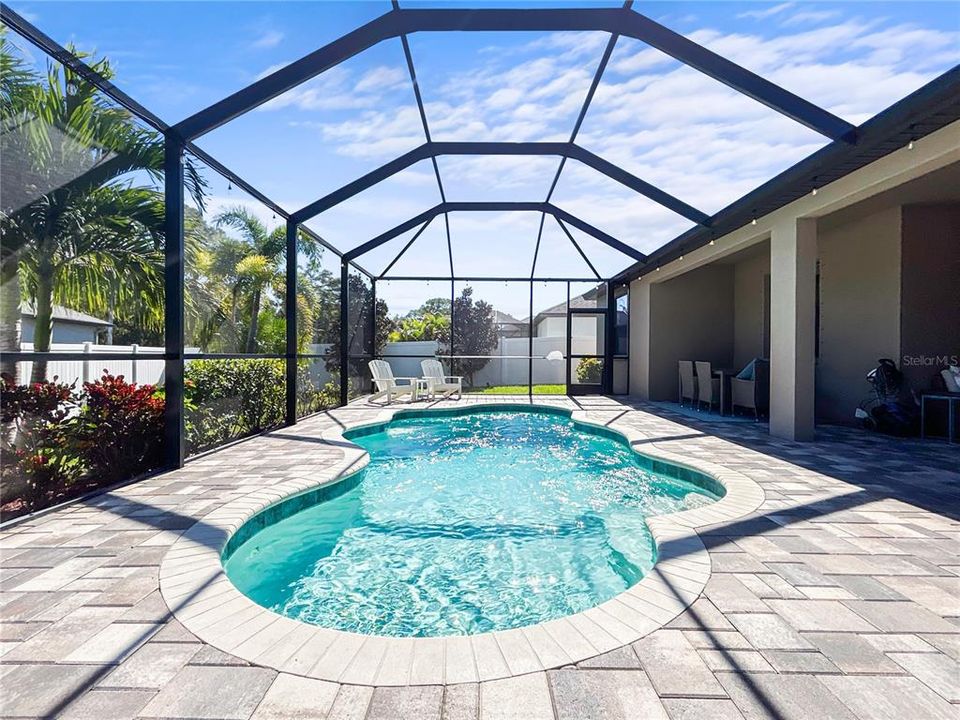 待售: $710,000 (4 贝兹, 4 浴室, 2733 平方英尺)