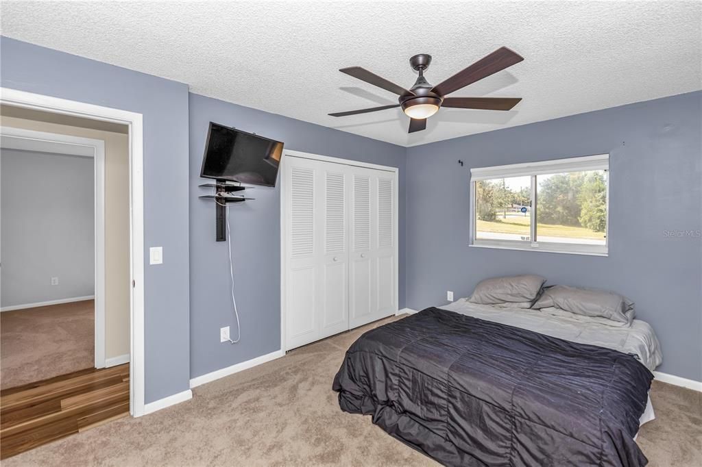 На продажу: $319,999 (3 спален, 2 ванн, 1337 Квадратных фут)