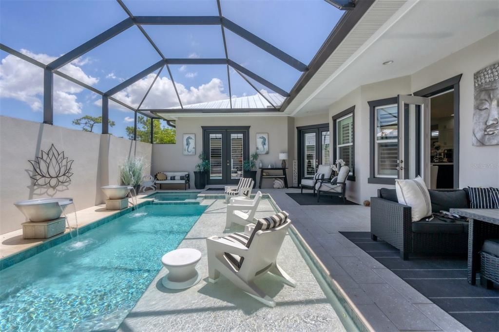 For Sale: $775,000 (3 beds, 3 baths, 2300 Square Feet)