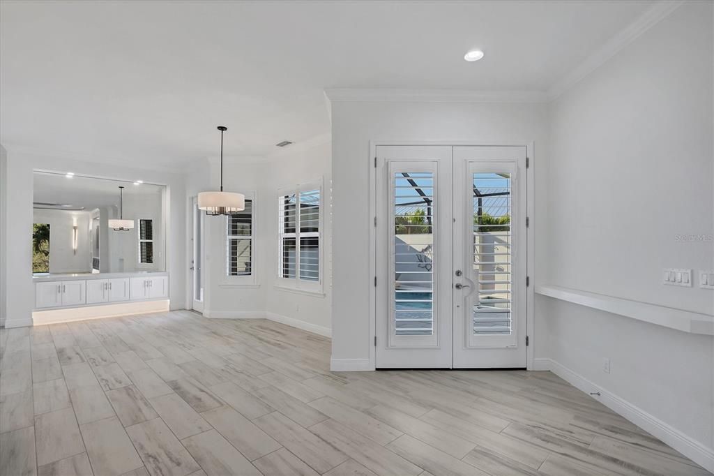 For Sale: $775,000 (3 beds, 3 baths, 2300 Square Feet)