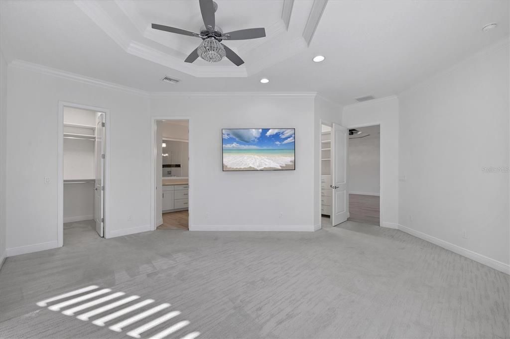 For Sale: $775,000 (3 beds, 3 baths, 2300 Square Feet)