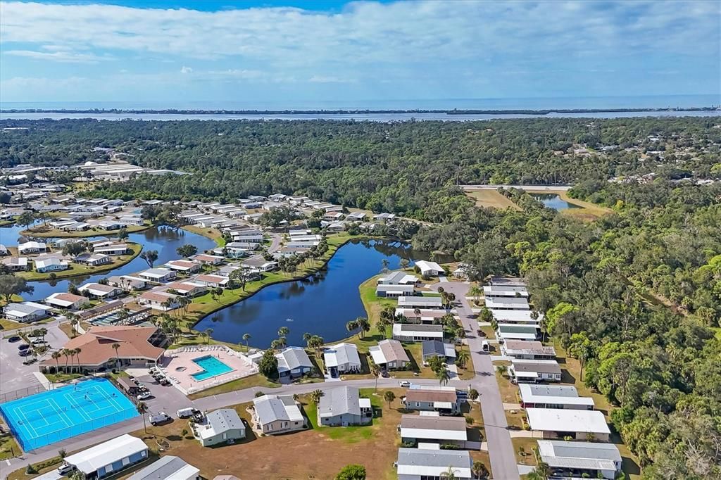 待售: $195,000 (2 贝兹, 2 浴室, 1177 平方英尺)