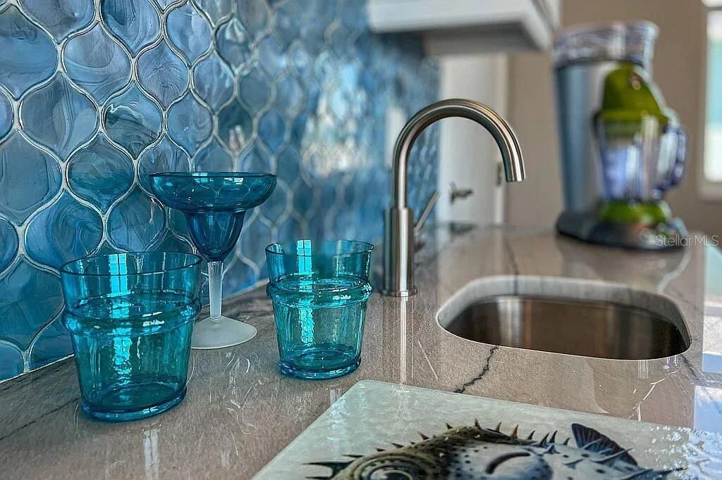 For Sale: $1,595,000 (3 beds, 4 baths, 3828 Square Feet)