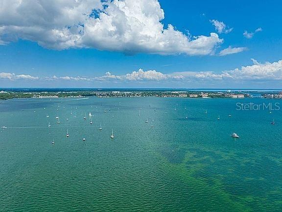 For Sale: $1,595,000 (3 beds, 4 baths, 3828 Square Feet)