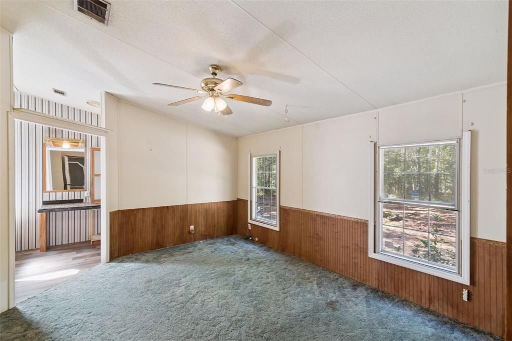 For Sale: $200,000 (3 beds, 2 baths, 1782 Square Feet)