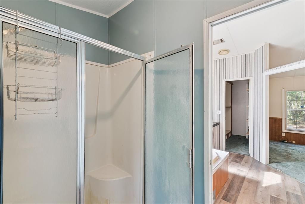 For Sale: $200,000 (3 beds, 2 baths, 1782 Square Feet)