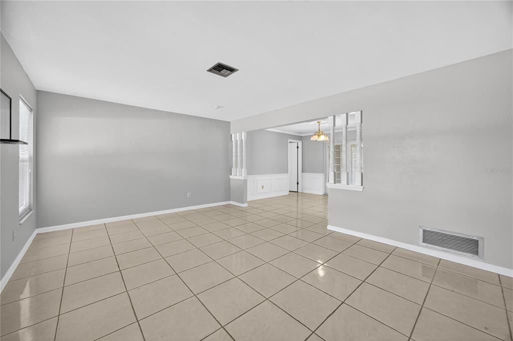 For Rent: $2,900 (4 beds, 2 baths, 2367 Square Feet)