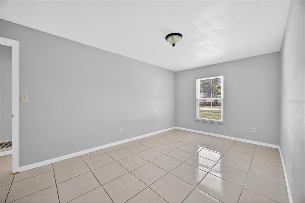 For Rent: $2,900 (4 beds, 2 baths, 2367 Square Feet)