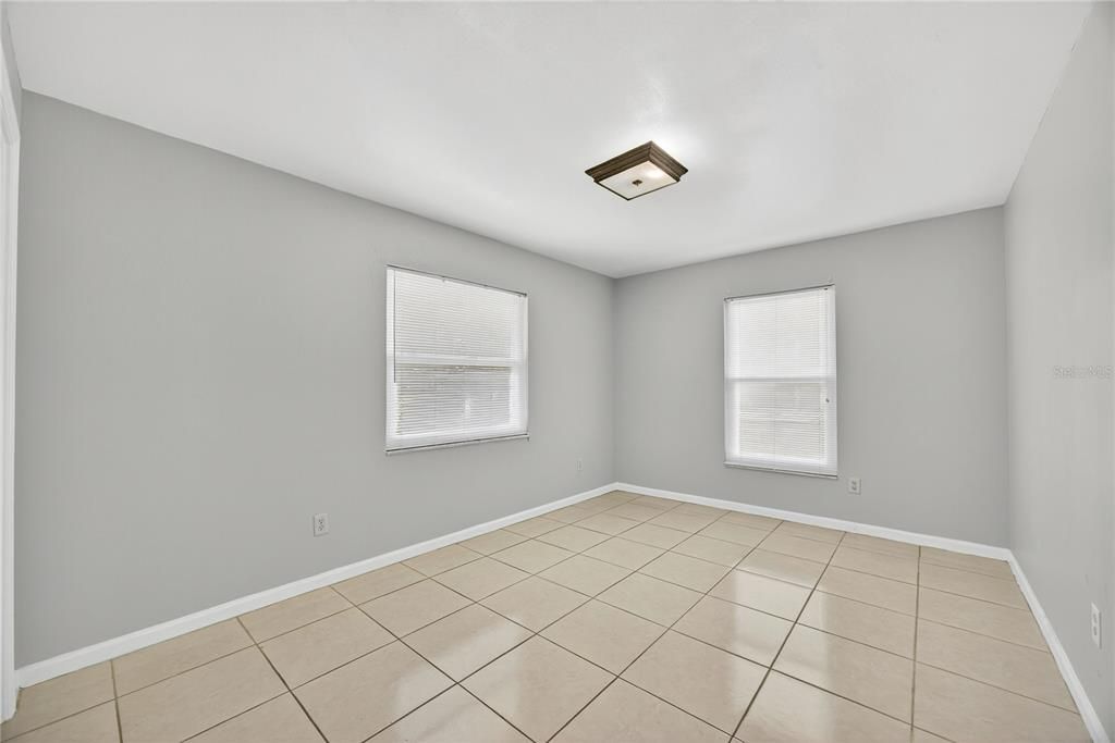 For Rent: $2,900 (4 beds, 2 baths, 2367 Square Feet)